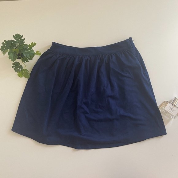 🌸 FOREVER 21/ Women's Navy Blue Mini Skirt, Medium - Picture 1 of 3